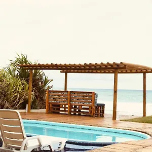 maresia-suites.portodegalinhashotels.com/